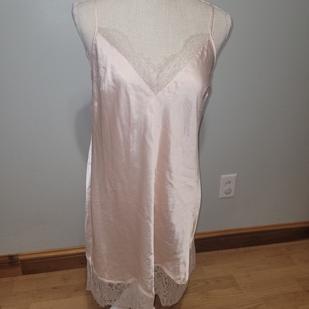 Victoria's Secret Light Pink Slip with Shimmer Lace
